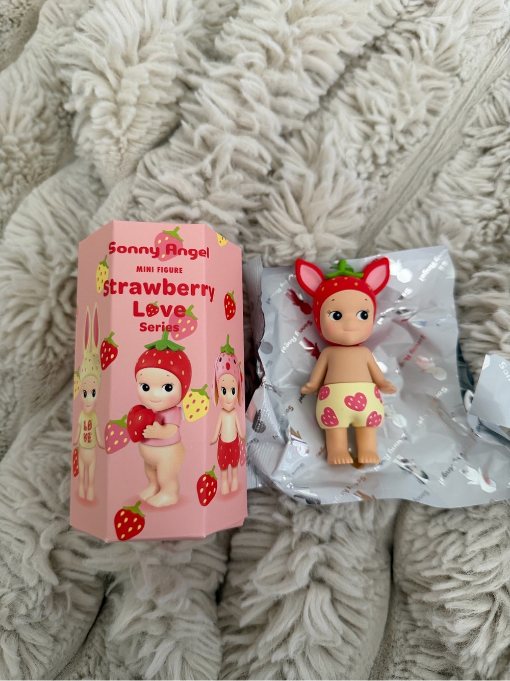 NEW Sonny Angel Strawberry Love Series - Fawn